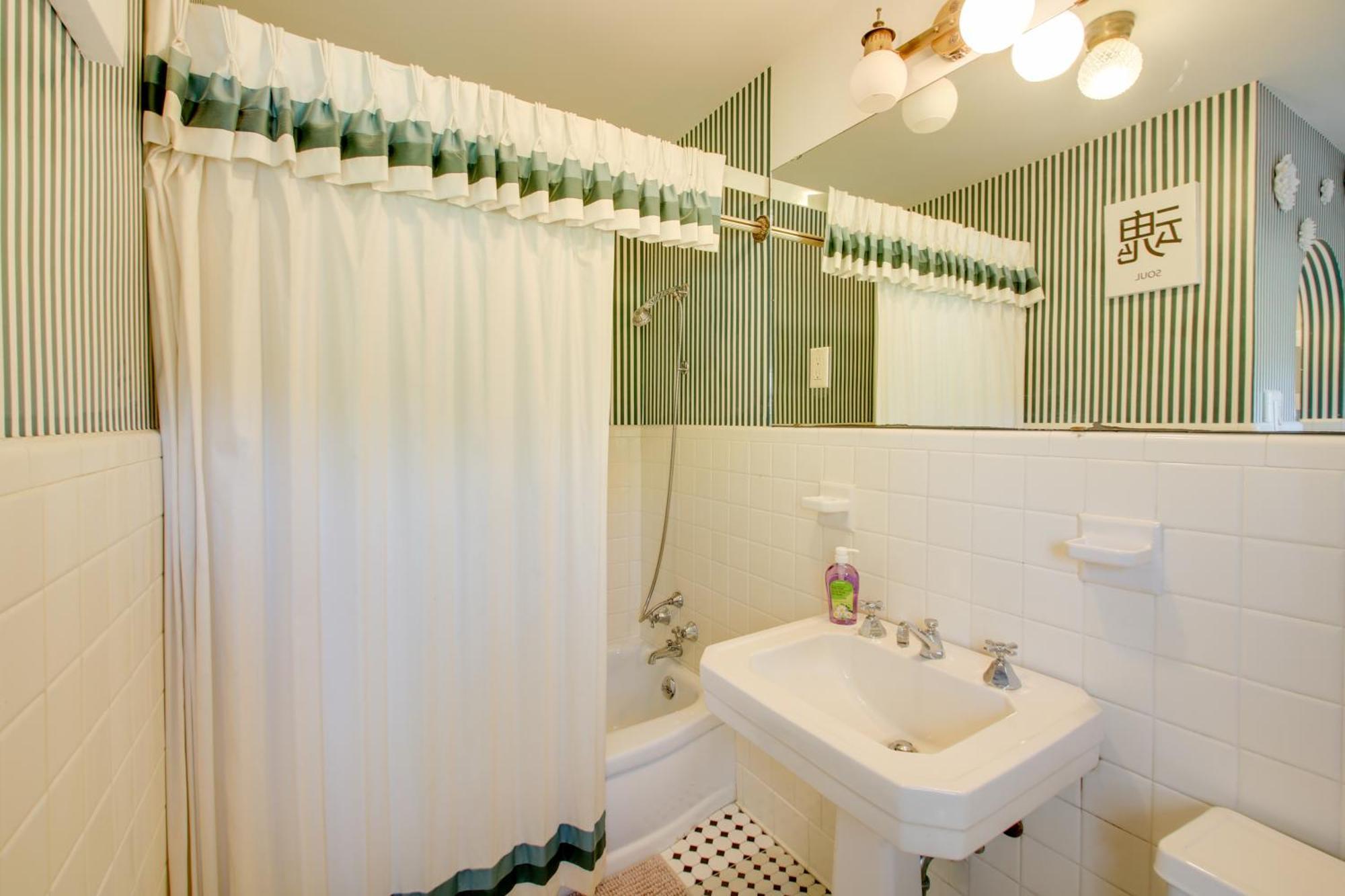 Hot Springs Home With Pool - Half Mile To Oaklawn! ภายนอก รูปภาพ