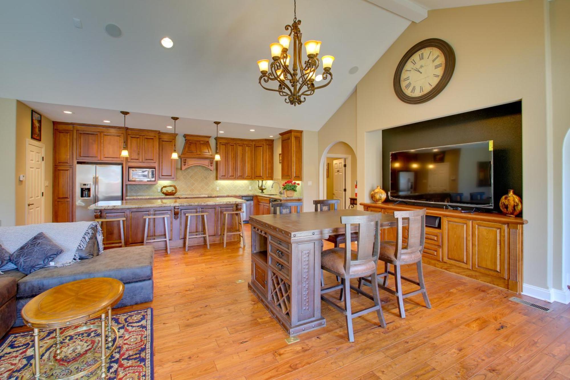 Hot Springs Home With Pool - Half Mile To Oaklawn! ภายนอก รูปภาพ